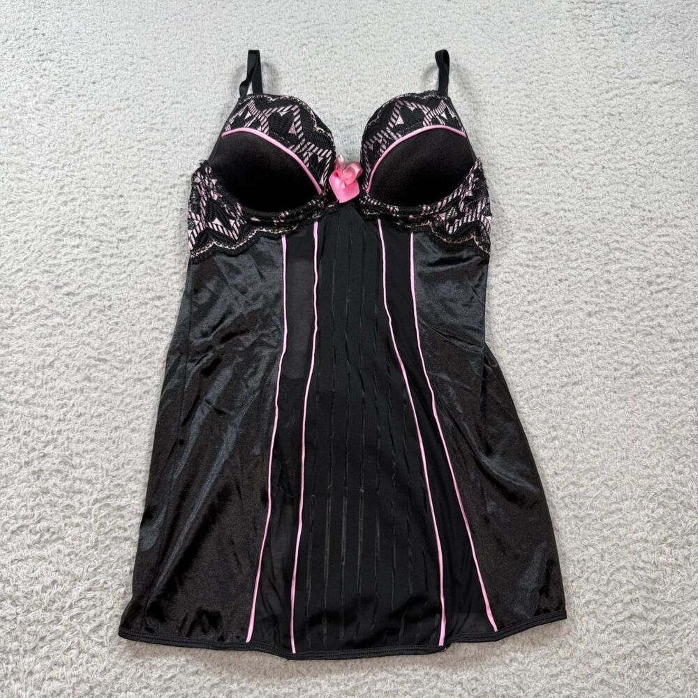 Escante Women's Black Vest